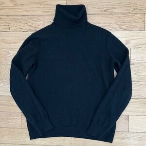 🩷 Vince 💯 cashmere turtleneck 🩷